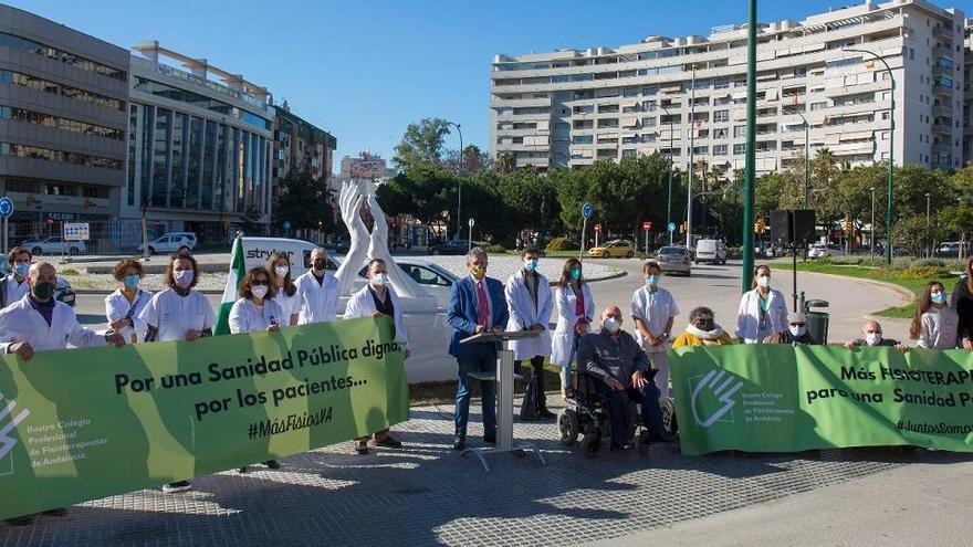 Concentración de fisioterapeutas este miércoles en Málaga.