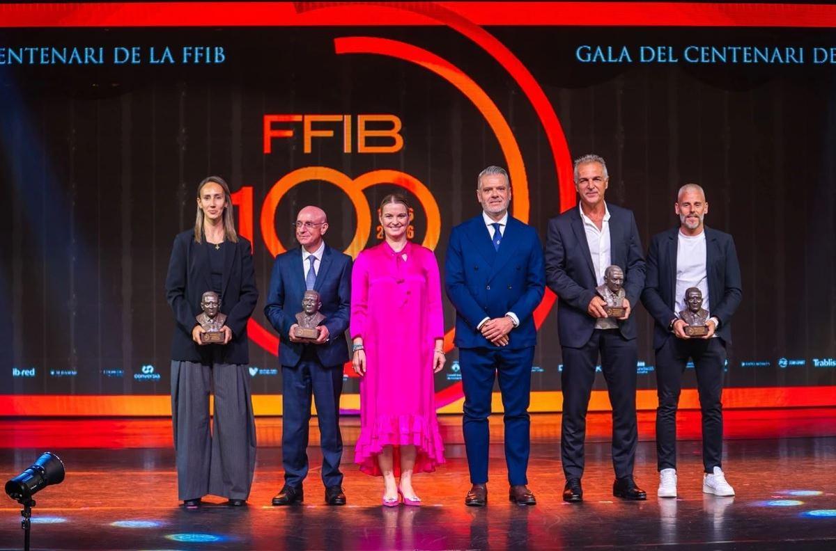 Virginia Torrecilla, Llorenç Serra Ferer, Marga Prohens, Jordi Horrach, Miquel Àngel Nadal y Miguelín