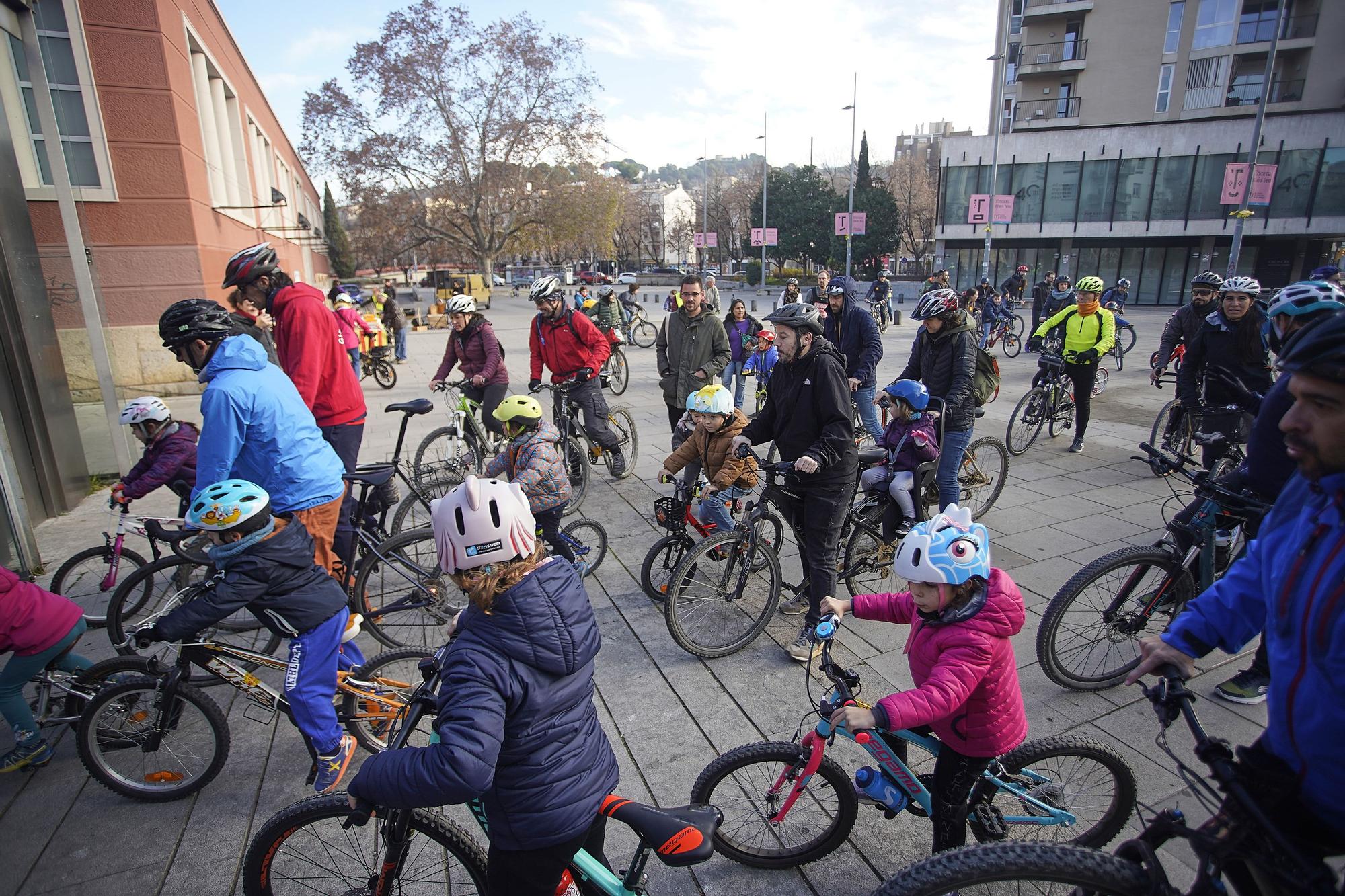 Mou-te en bici celebra la «Pedalada de Reis»