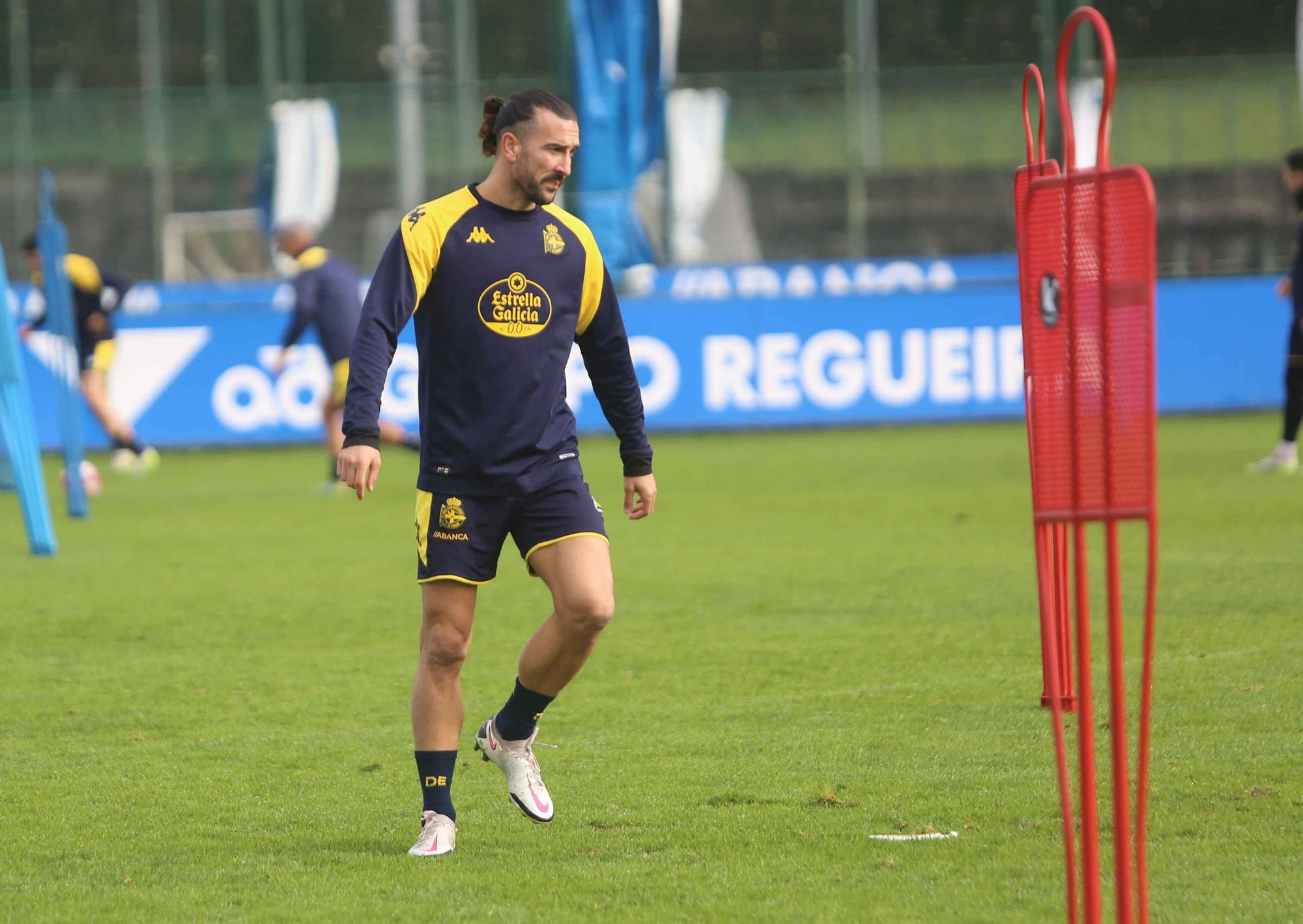Entrenamiento del Deportivo en Abegondo