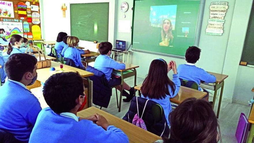 Cambio climático  El colegio de Vigo que cambió el papel albal y los  plásticos por la fiambrera y redujo los residuos. Felicitación del  Ministerio de Educación. Colegios sin residuos. Recreos Residuos