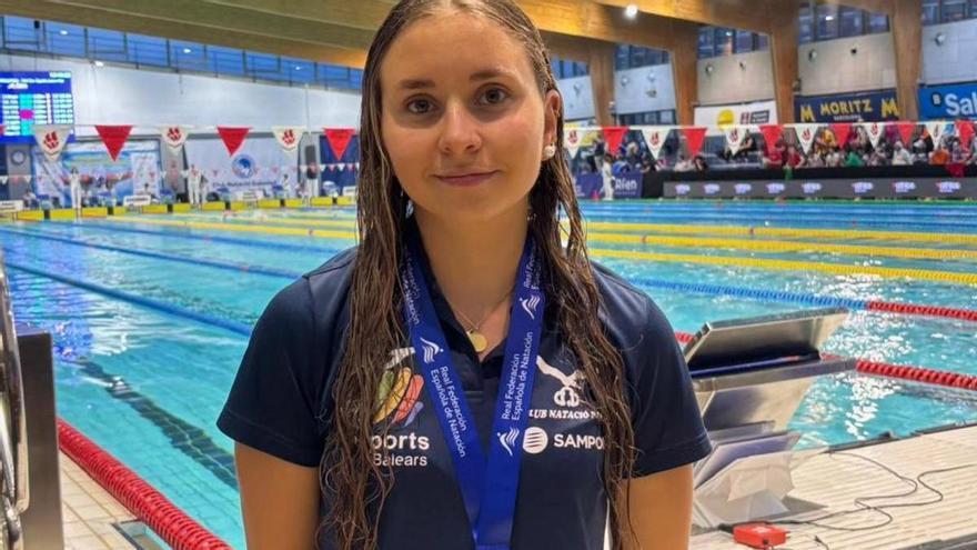 Beth Abad y Josep Castro suman dos platas para la natación balear en Sabadell