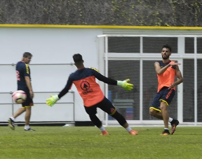 ENTRENAMIENTO DE LA UD LAS PALMAS Y ENTREVISTGA ...