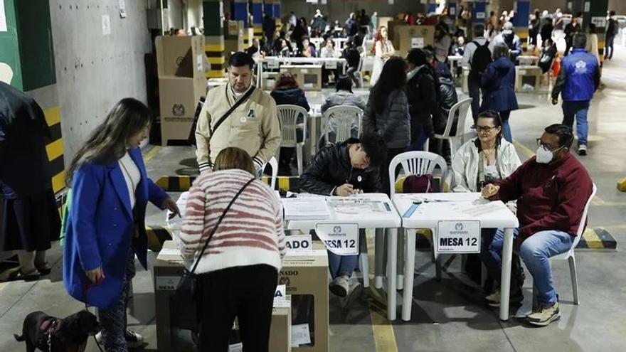 Los colombianos residentes en Asturias podrán votar en las elecciones de su país por primera vez en Oviedo, cuando hasta ahora tenían que hacerlo en Bilbao