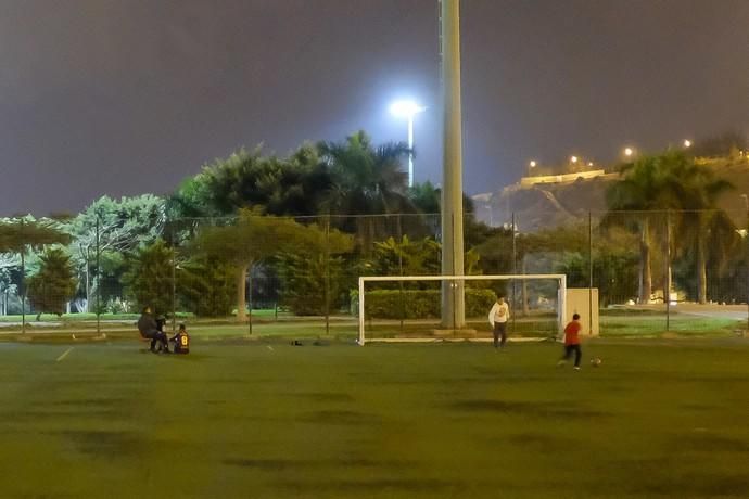 Las Palmas de Gran Canaria. Coronavirus. Campos de futbol vacios  | 12/03/2020 | Fotógrafo: José Carlos Guerra