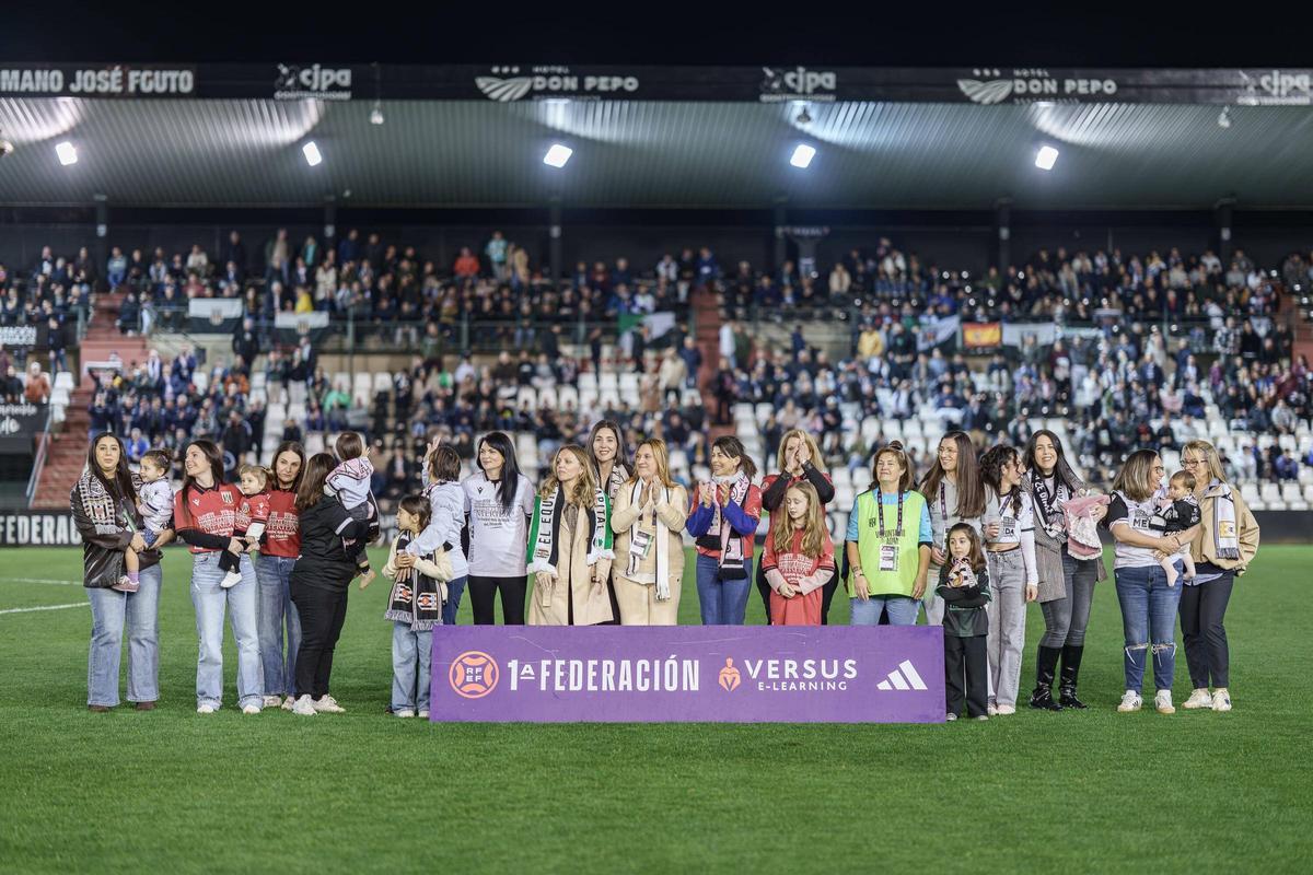 Galería | Al Mérida le falta frescura