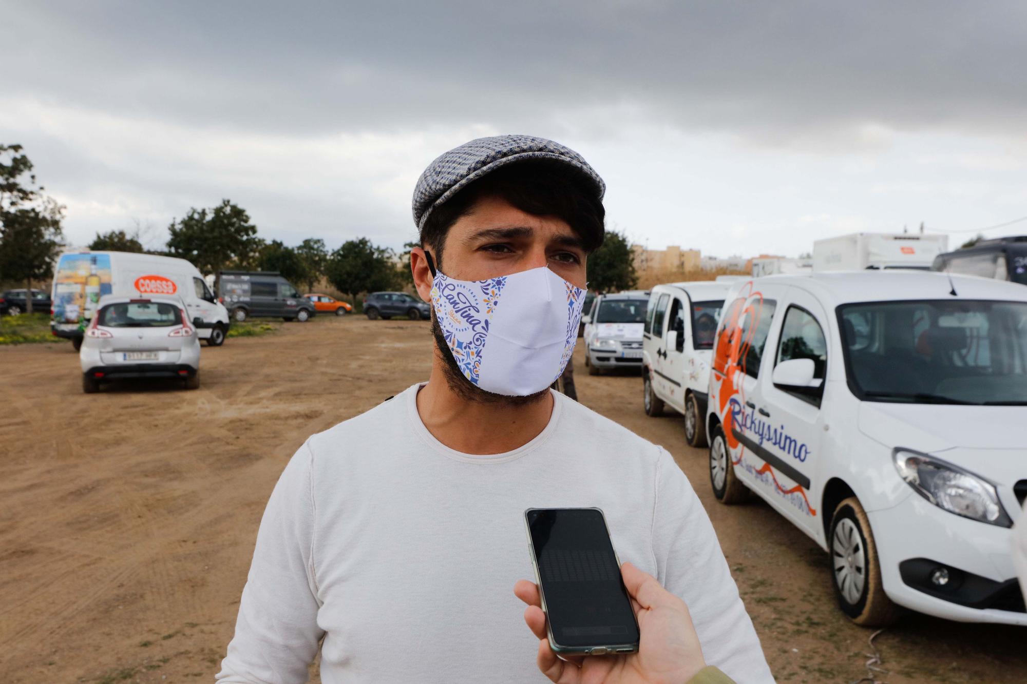 La manifestación motorizada de las patronales de Ibiza congrega a 120 vehículos