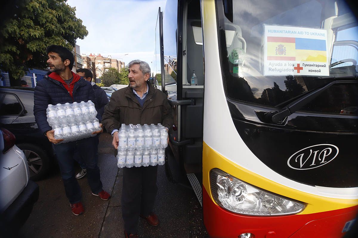 Parte de Córdoba un autobús con ayuda humanitaria para Ucrania