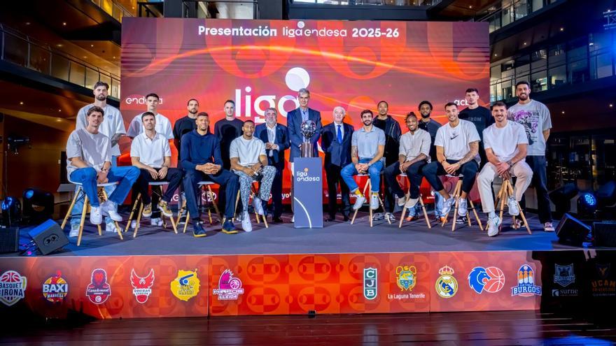 Edy Tavares, Dani Pérez, Oriol Paulí y Juan Fernández atienden a SPORT en la presentación de La Liga Endesa