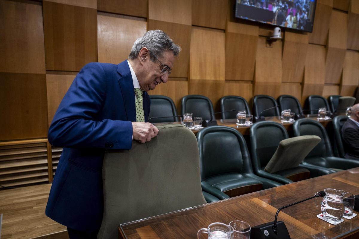 Julio Calvo, en su último pleno como concejal del Ayuntamiento de Zaragoza.