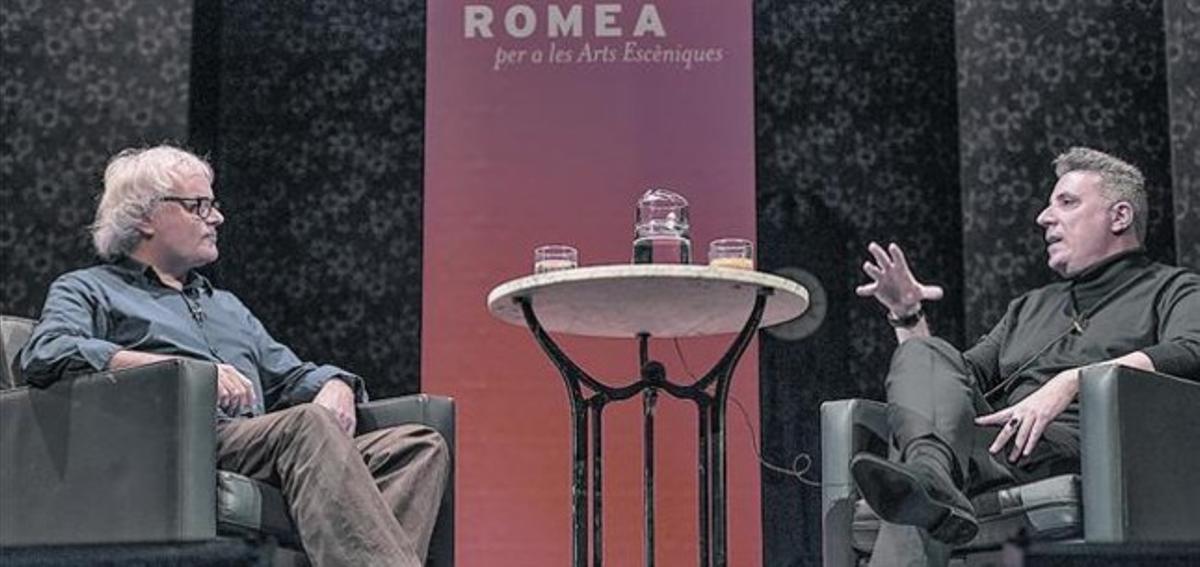 Jordi Bianciotto i Loquillo, ahir, a l’escenari del Teatre Romea.