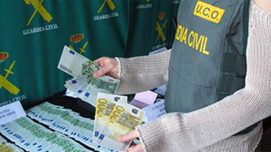 La Guardia Civil culmina en Badajoz una operación contra falsificadores de billetes