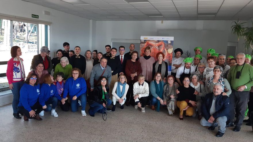 La AECC visita la escuela taller de hostelería