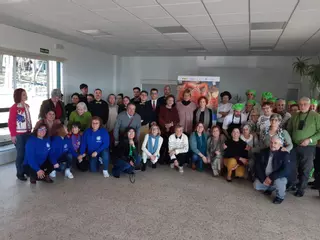 La AECC visita la escuela taller de hostelería