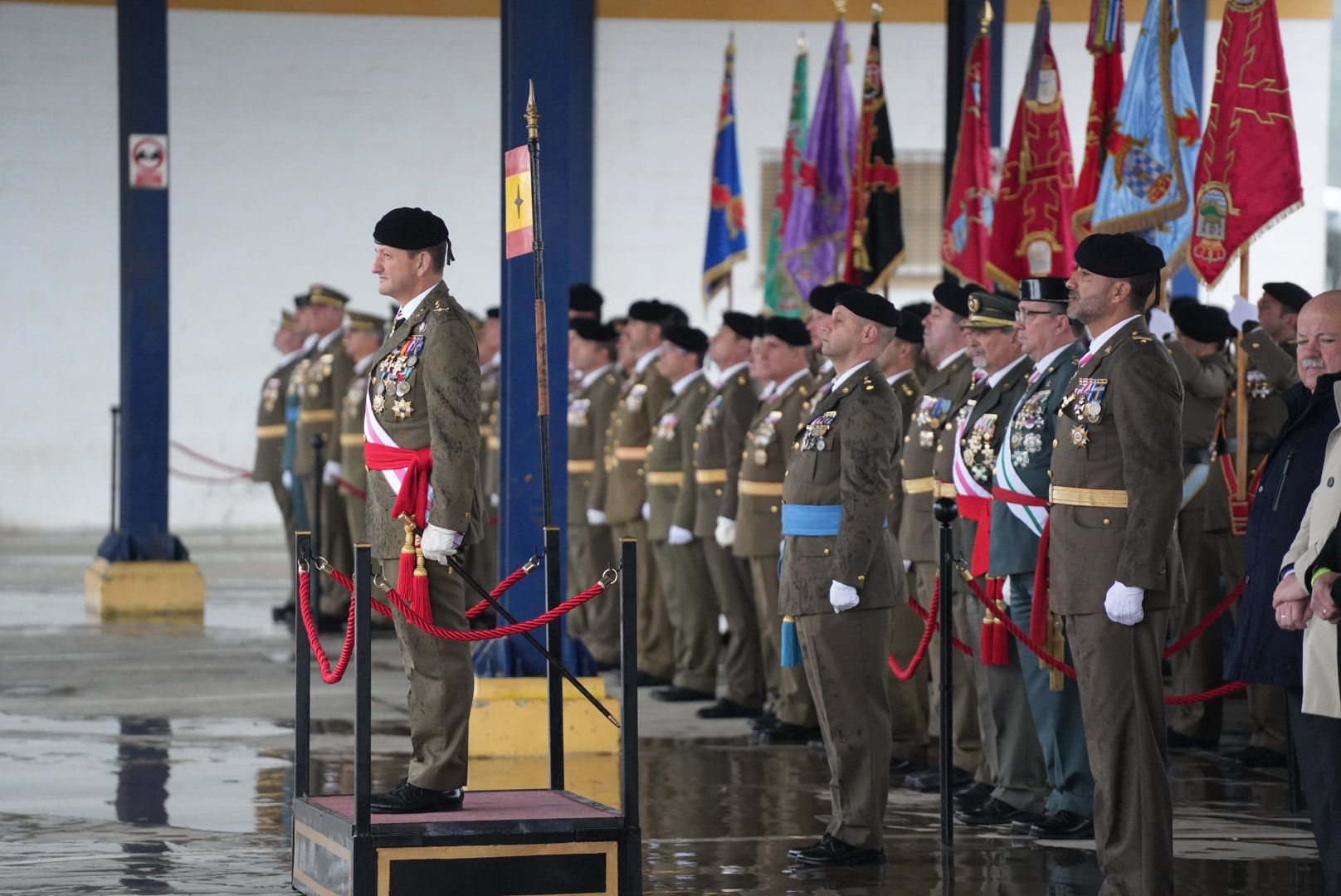 La Brigada celebra su día bajo la lluvia