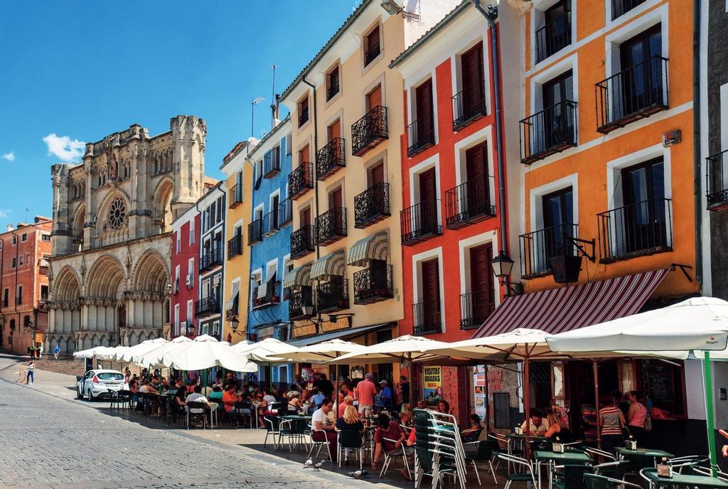 La Plaza Mayor de Cuenca presenta parte de esta nueva mezcla de comida tradicional y vanguardista
