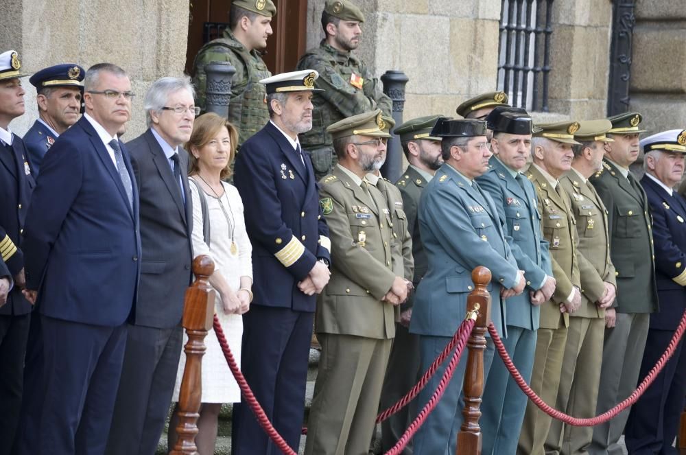 El nuevo jefe de la FLO preside su primer Día de las Fuerzas Armadas