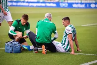 El Córdoba CF cruza los dedos con Adrián Fuentes y teme perder a Del Moral hasta final de temporada