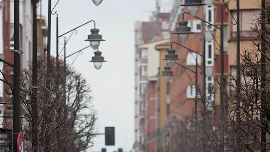 Aviso de calle cortada en la avenida de la Argentina.