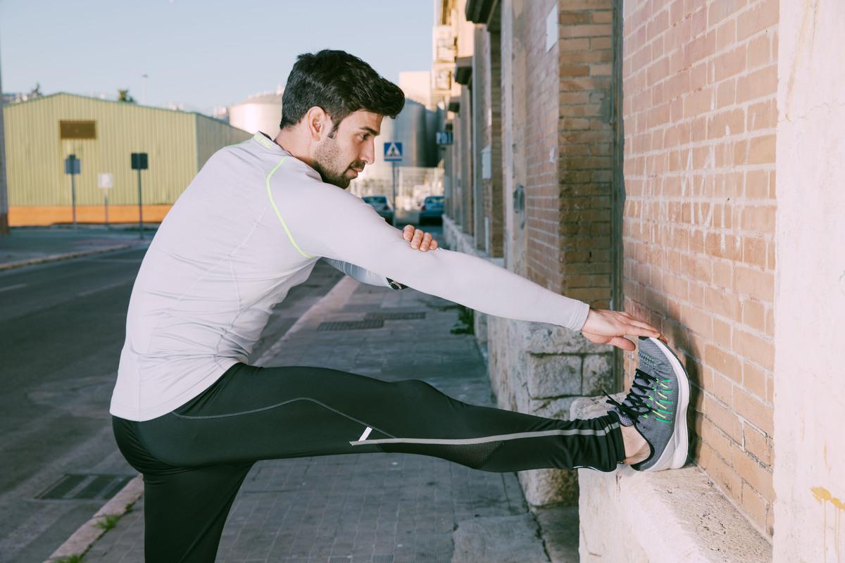 La chaqueta Adidas al 50 % que los amantes (o no) del gym no paran de usar todos los días