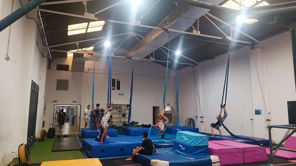 Imagen de archivo de un taller de circo.