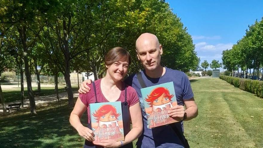 Un álbum ilustrado con sello aragonés recorre el Castillo de Loarre