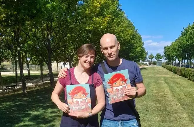 Un álbum ilustrado con sello aragonés recorre el Castillo de Loarre