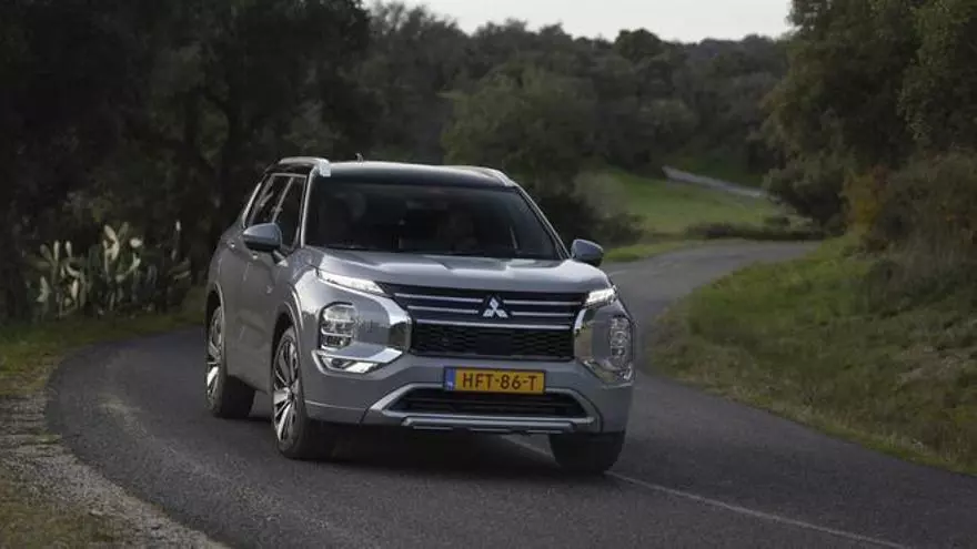 Mitsubishi Outlander PHEV, ganador del mes de mayo en el Premio Coche del Año de los Lectores