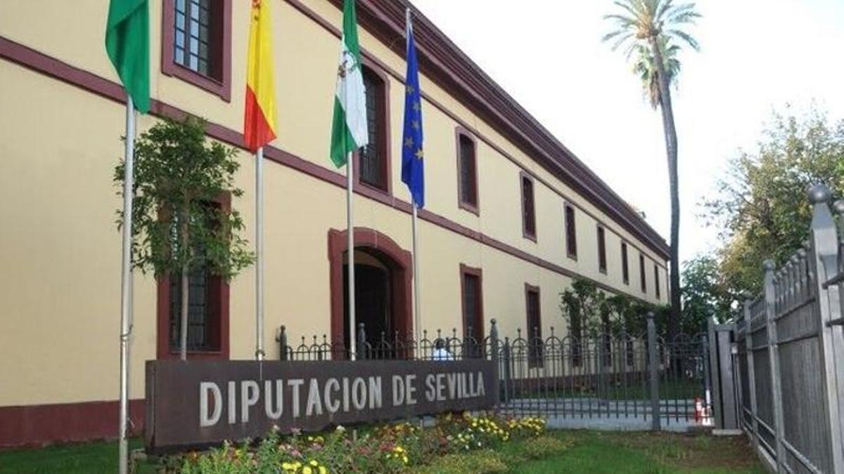 Fachada principal de la Diputación.