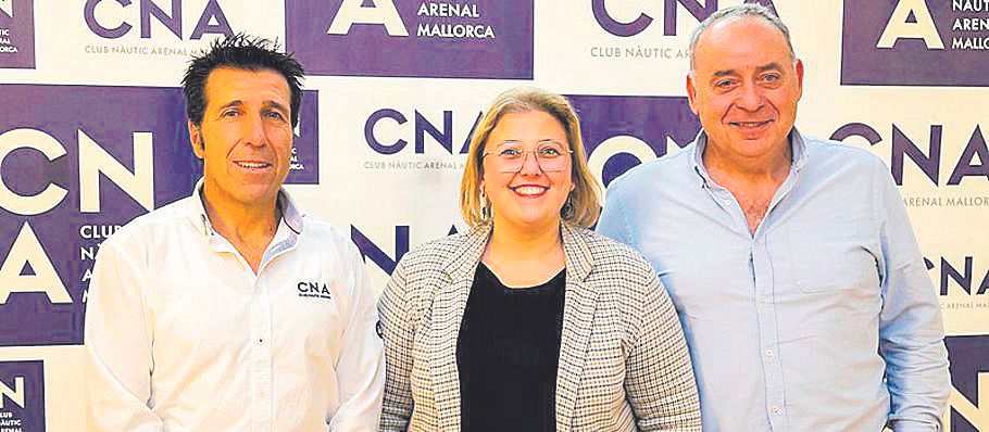 José Ramón Picó, presidente del CNA; María Francisca Lascolas, alcaldesa Llucmajor; y Antonio Cayuela Martínez, secretario del CNA.
