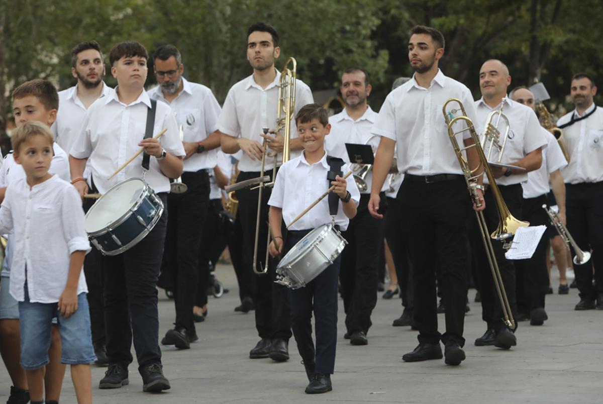 Los Moros y Cristianos de Sagunt rinden homenaje a Vicente Vayà