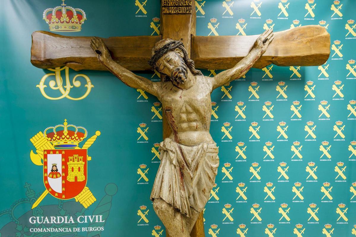 Cuadros, tallas y un testamento: la Guardia Civil recupera en Orduña 30 obras de Belorado