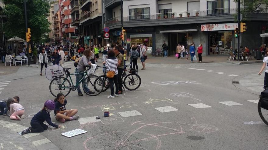 El Carrer Migdia de Girona, peatonal per una tarda