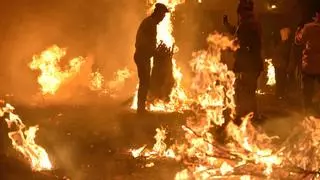 La Encamisá y los Escobazos, dos fiestas unidas por la Virgen, la familia y el fuego