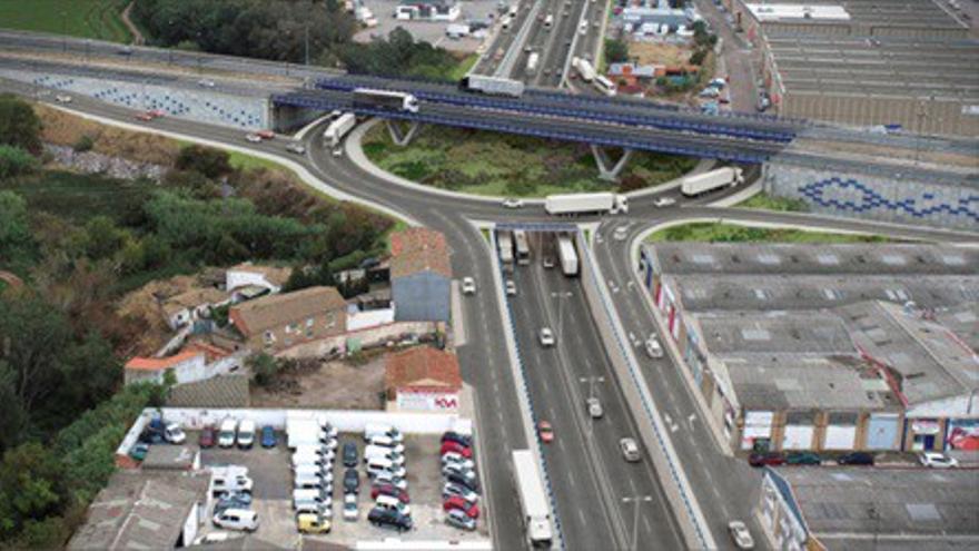 Un accidente en cadena en la A-68 implica a varios coches a la altura de Pinseque (Zaragoza)