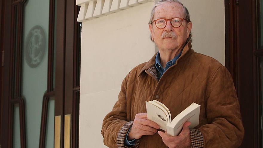 Joaquín Cestino, esta semana con su Diccionario de Modismos Españoles.