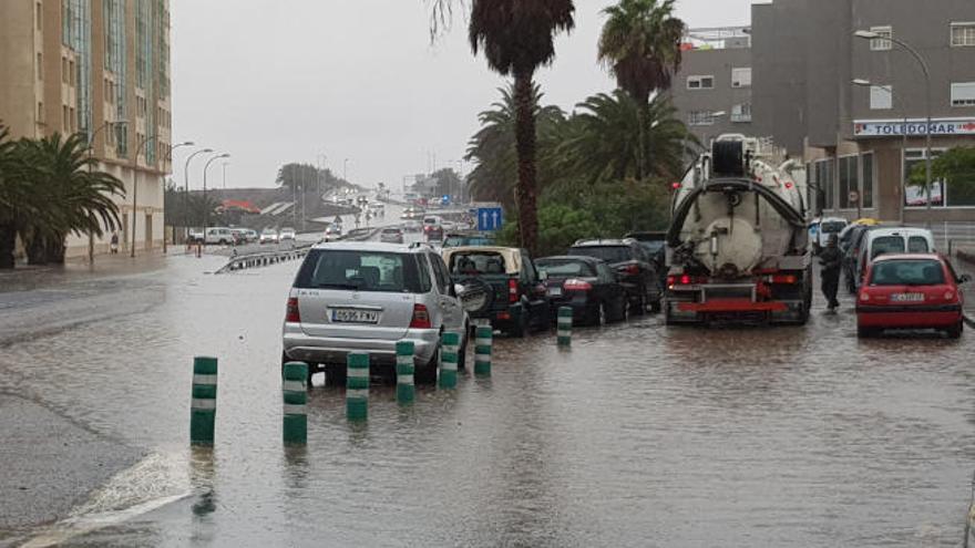 Emergencias propone colocar grandes piedras en barrancos para frenar la lluvia