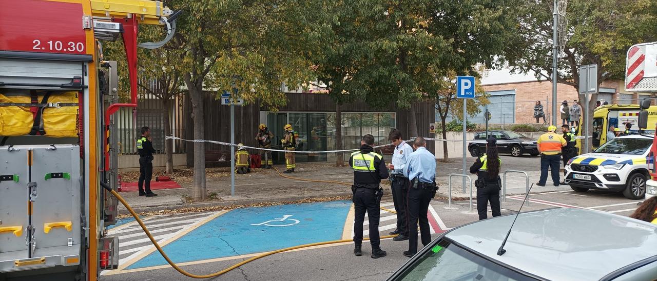 Ensurt a Figueres per l'incendi d'un sofà en un edifici de l'avinguda Fages de Climent