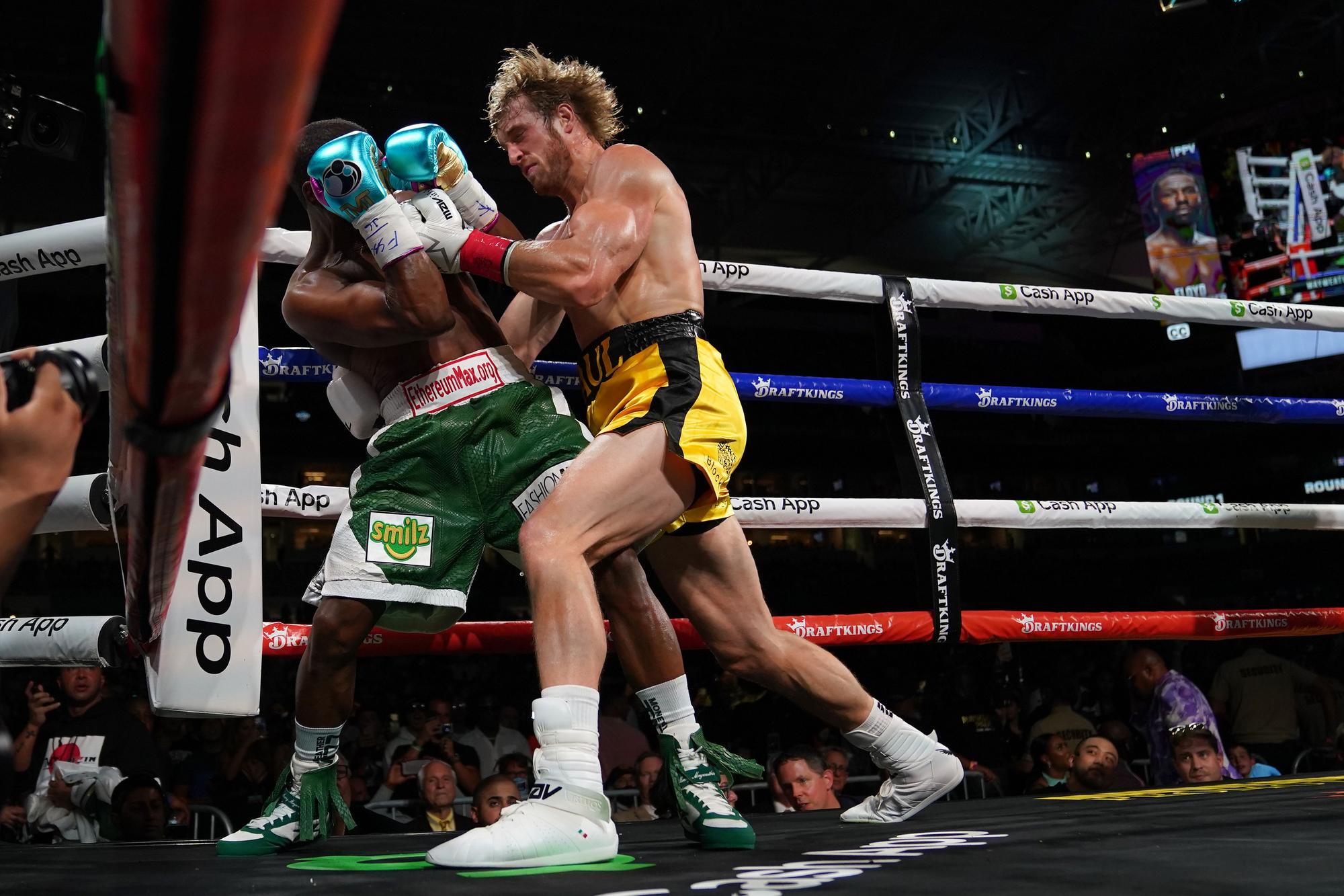 Combat de boxa entre Floyd Mayweather i Logan Paul