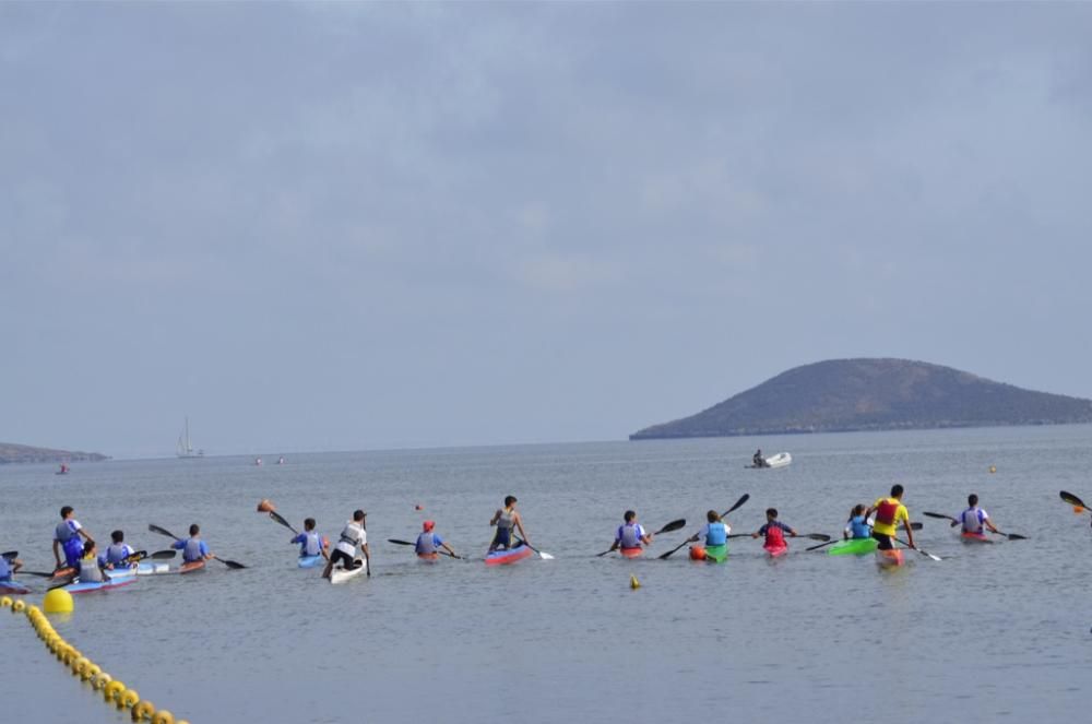 Liga Autonómica de Piragüismo en Playa Paraíso