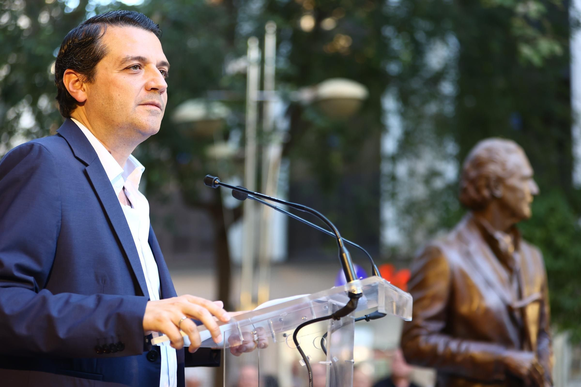 Antonio Gala se hace eterno junto al Gran Teatro