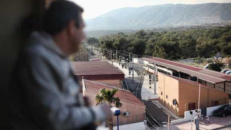 Estación del Tram, una de las dos opciones que ahora tienen los viajeros del AVE para llegar a Benidorm.