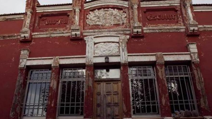 Edificio de La Colonia del siglo XIX.