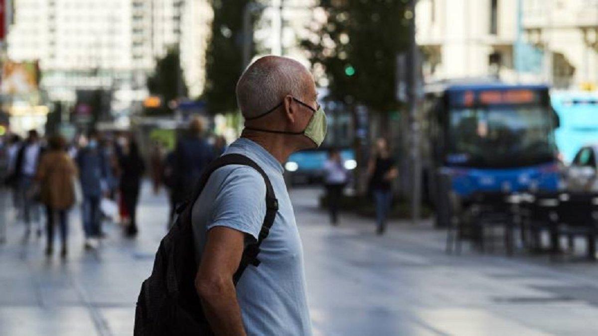 El gobierno aplicará medidas restrictivas a ciudades con más de 100.000 habitantes