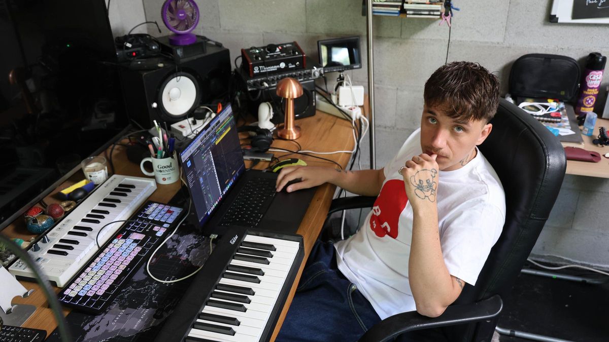 Couso, Gondomar. Baby Pantera (Antón Cardala, hijo de Cómplices), productor musical y DJ
