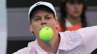 Sinner se estrena en 'casa' con una victoria por la vía rápida