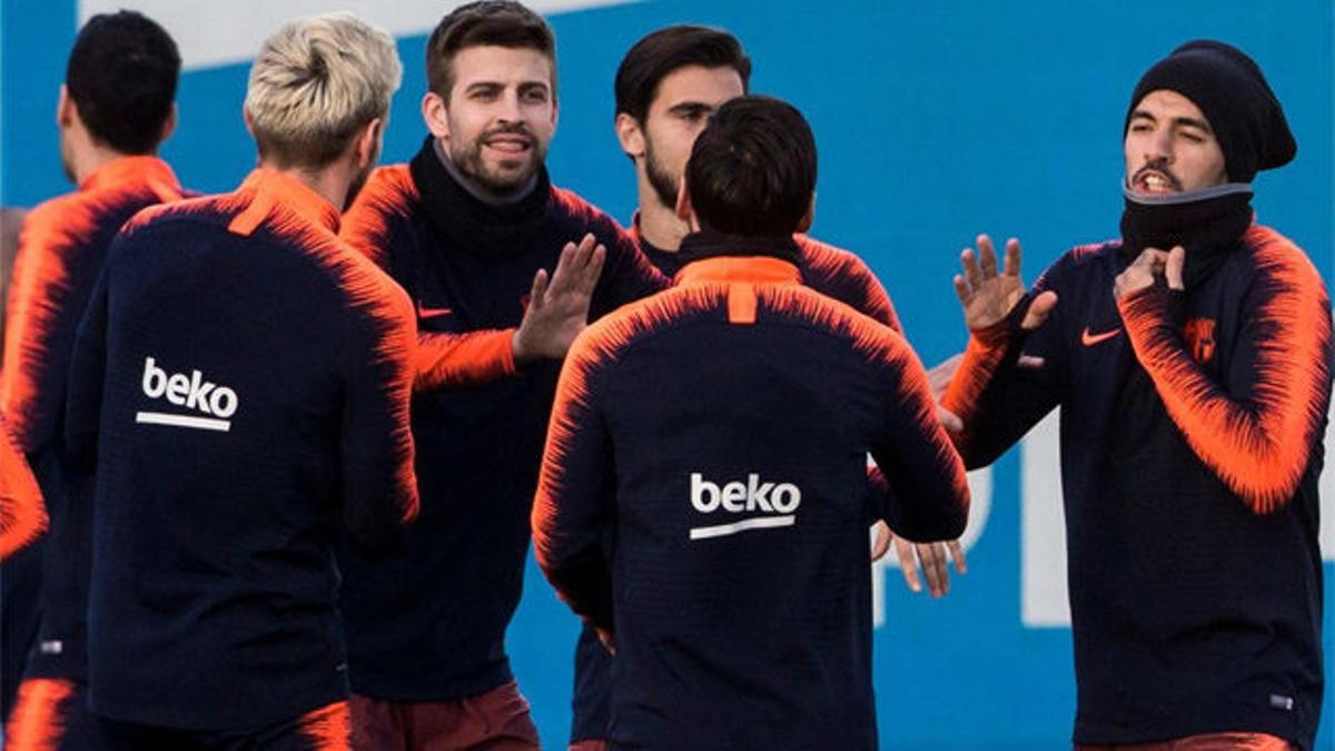El FC Barcelona entrena con Aleñà antes de recibir al Málaga