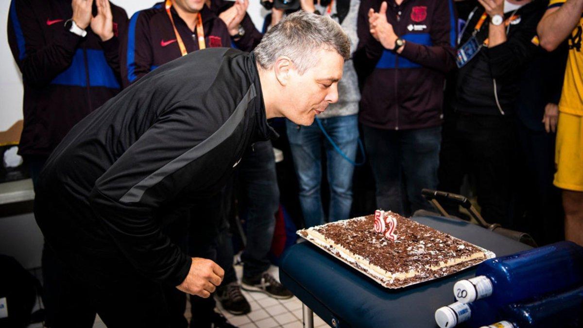 Xavi bufó las velas de su aniversario con una nueva Copa