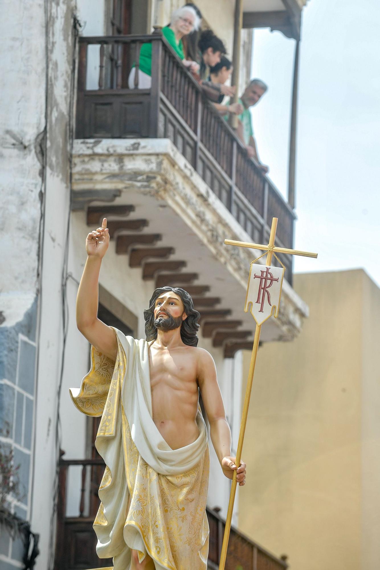 Procesion del Cristo Resucitado en la iglesia de Santo Domingo