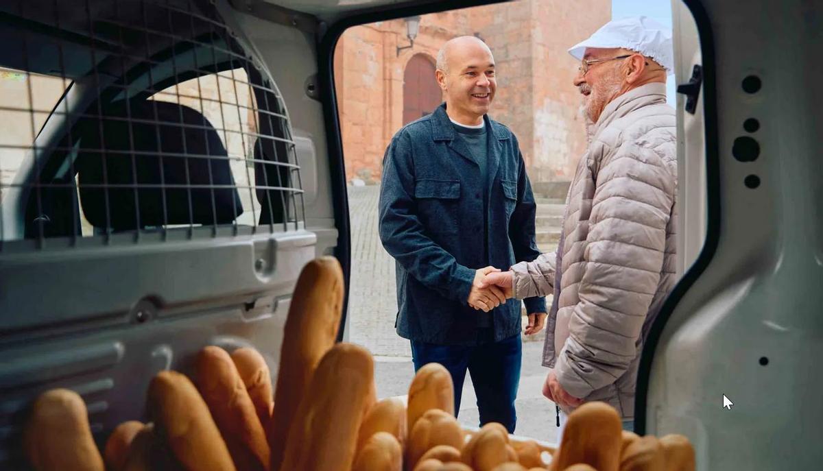 Andrés Iniesta, en la promoción de la acción conjunta entre Airbnb y LaLiga.
